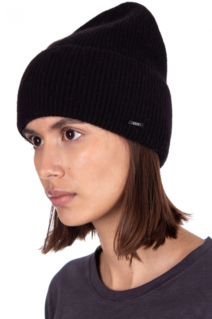 Aurora hat
